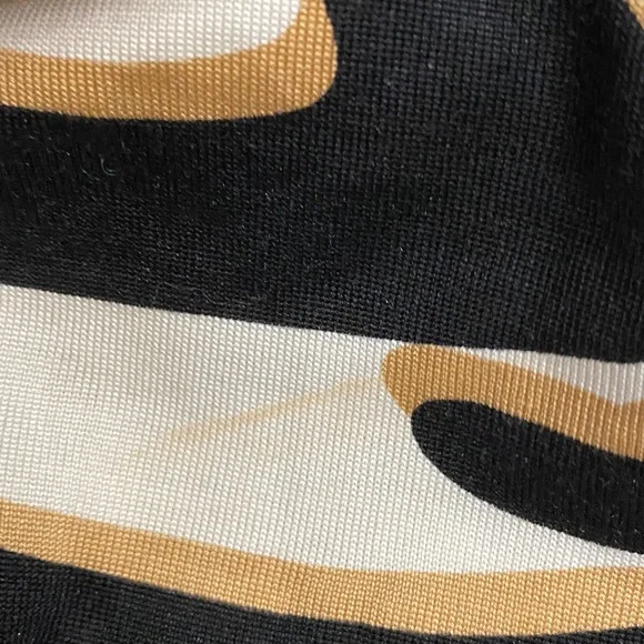 Diane Von Furstenberg Black and Cream Zebra “Bentley” 3/4 Sleeve 100% Silk Dress - Picture 13 of 16